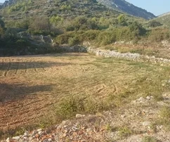 Seget Vranjica, parcela edificable de 1200 m2, a 350 m del mar