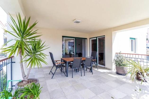 Appartamento in vendita al piano terra di Hvar vicino al centro in Croazia