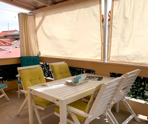 RENOVIERTES STEINHAUS 50 M VOM STRAND ENTFERNT!