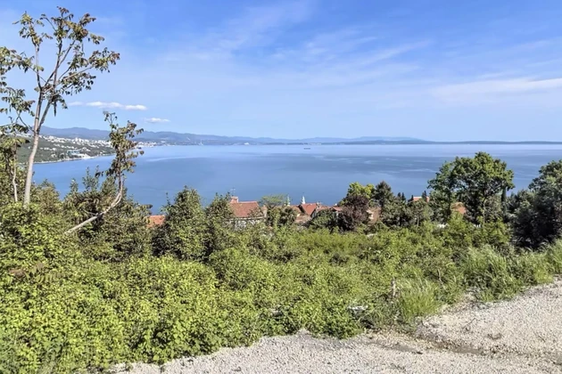 Opatija, Volosko, tres apartamentos de 139 m² con vistas panorámicas al mar y amplio jardín