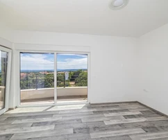 Modern villa eladó Krk szigetén, saját medencével Horvátországban