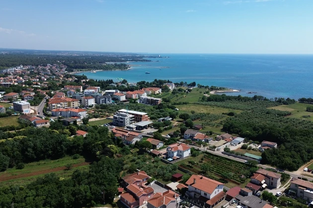 House with sea view, 200m2, Umag, Zambratija