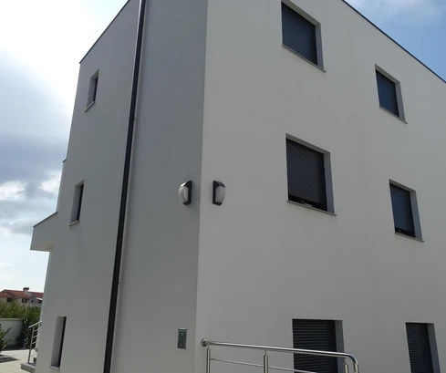 Appartements avec puits à vendre à Malinska en Croatie