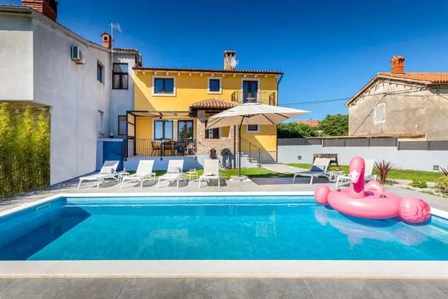 Ližnjan, Istria - Beautiful house situated in a peaceful environment