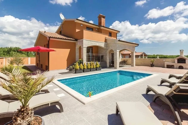 Jadreški, Istria: Villa moderna con piscina en un entorno tranquilo