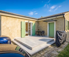Istrien, bei Rovinj: Designer-Bungalow mit Pool