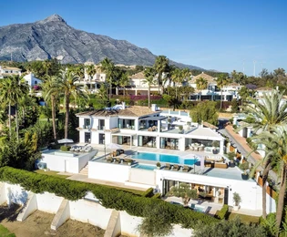 Luxury villa in Los Naranjos, Marbella