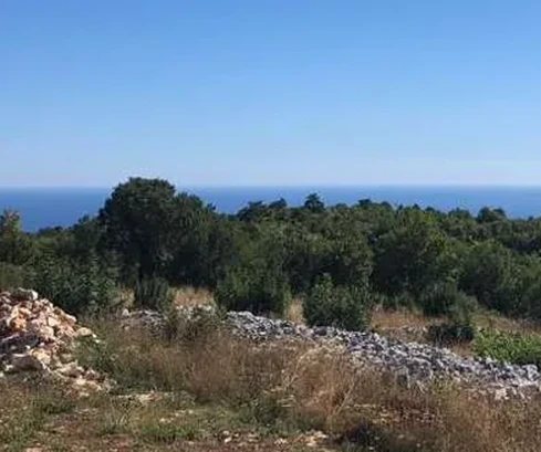 Skitača, Istrie: Stavební pozemek s povolením na vilu