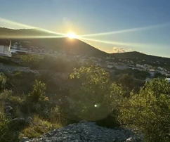 Vinišće, building land 900 m2 + 300m2 agricultural, 400m from the sea