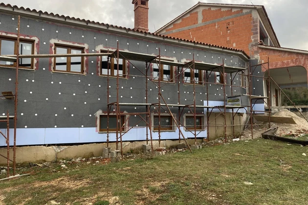 Wohn- und Geschäftshaus in Rovinj zu verkaufen in Kroatien