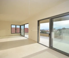 Vodice - Penthouse de luxe S4 avec ascenseur, vue sur la mer, emplacement de choix