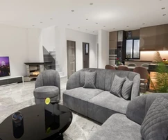 BRAND NEW SEMI-DETACHED HOUSE WITH POOL, IN QUIET LOCATION!