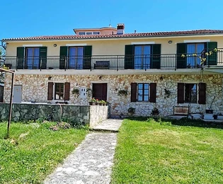 Estate for sale in Pula featuring multiple buildings in Croatia