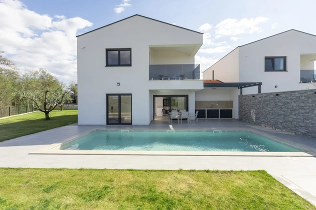 Isztria, Poreč: Luxus villa medencével és tengerre néző kilátással