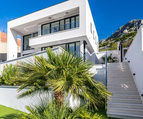 Luxury villa for sale with sea view in Brela in Croatia