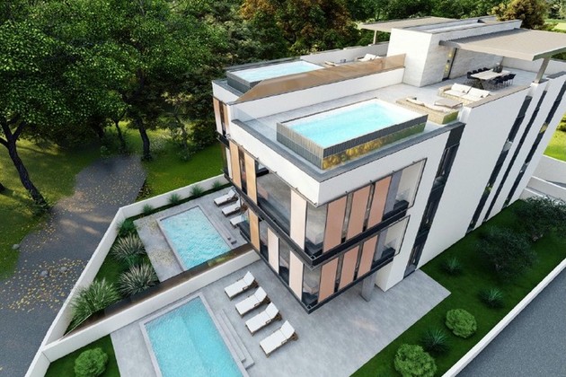 Luxury apartments first row to the sea