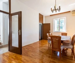 CASA INDEPENDIENTE CON VISTAS PANORÁMICAS AL MAR Y GRAN JARDÍN!