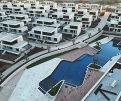 Luksusowa willa na sprzedaż zaledwie 150 metrów od morza w Umagu w Chorwacji