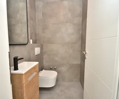 Vodice - apartament dwupoziomowy S2 z ogrodem, 113,43 m2