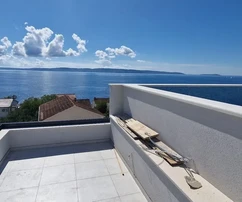 Ciovo, Okrug G, attico 85m2 + 40m2 terrazza sul tetto + 25m2 piscina sulla terrazza