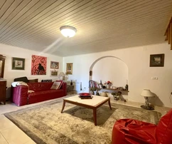 Renovovaný kamenný dům s výhledem na moře, 300 m od pláže!