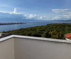 MÖBLIERTE MAISONETTEWOHNUNG MIT MEERBLICK IN RUHIGER LAGE!