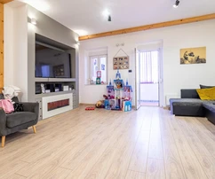 Casa adosada en venta cerca del mar en Kaštela, Croacia