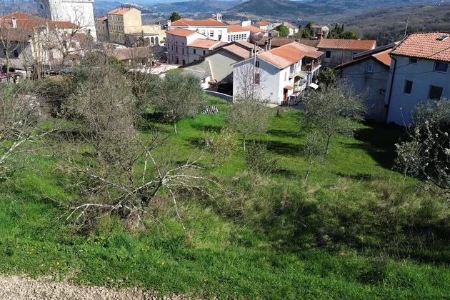 Istrie, Vižinada: Stavební pozemek s panoramatickým výhledem