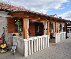 Casa Putičanje con piscina disponibile per l'acquisto