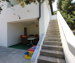 Casa independiente con jardín espacioso