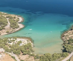 Niesamowita działka nad morzem 101 000 m² - wyspa Hvar