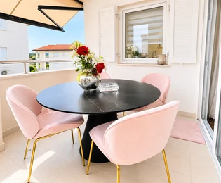 Šilo - beautiful apartment with a pool!