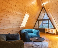 Vila s bazénem na prodej v okolí Delnic v Chorvatsku