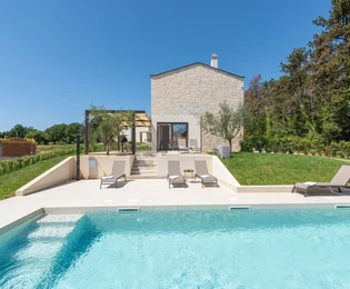 Višnjan, Istria - Lussuosa villa in pietra in un ambiente tranquillo