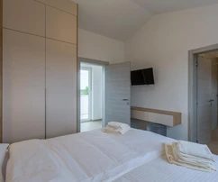 Modern home with a pool for sale in Svetvinčenat in Croatia