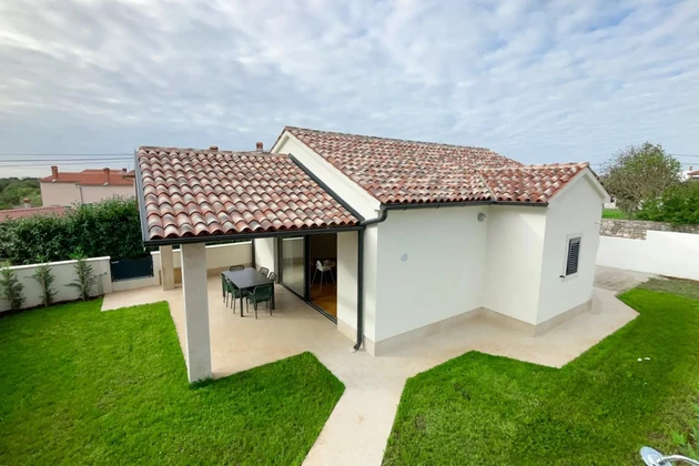 Istrie, Bale, maison moderne de plain-pied au centre