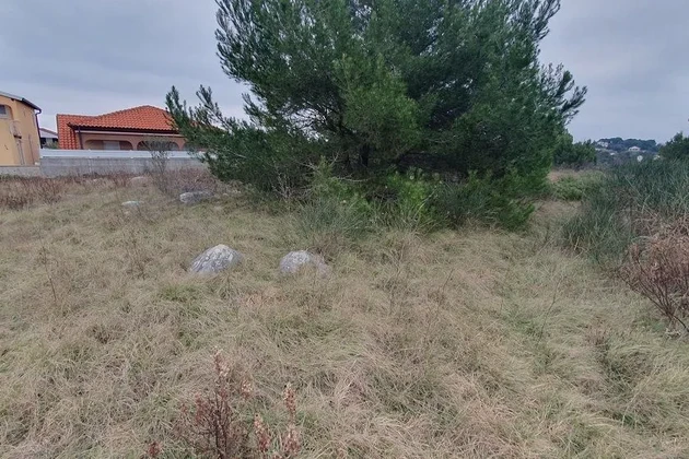 Stavební pozemek 600 m² s povinností vypracování UPU plánu obce Vir