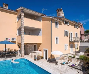 Istria, Vodnjan: Villa con piscina e vista mare