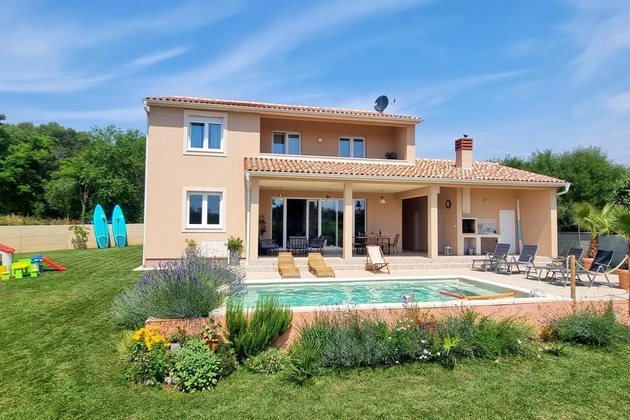Detached home with a pool for sale in Pula in Croatia