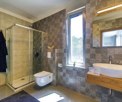 Luxusní vila na prodej na Čiovu s výhledem na moře a bazénem