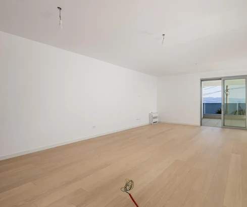 Appartement de trois chambres à vendre avec jardin et terrasse à Opatija en Croatie