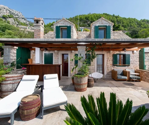 Stone house for sale with sea view on Brač in Croatia