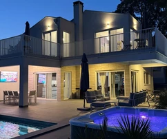 Istria, Višnjan - Villa di lusso di 260 m² con piscina riscaldata e 4 camere da letto con bagni