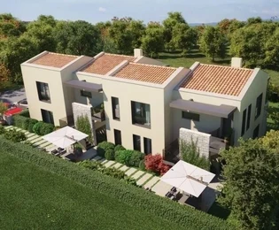 Istria, Poreč – appartamento moderno con cortile privato