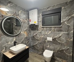 Penthouse à vendre – nouvelle construction, emplacement en bord de mer en Croatie