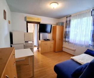 Istra, Červar Porat – Stan s balkonom