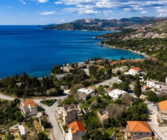 Dubrovnik, Plat, felújítandó kőház