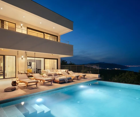 Modern villa with a pool for sale in Labin in Croatia