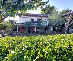 VILLA INDIPENDENTE IN ZONA TRANQUILLA, A 400 M DALLA SPIAGGIA!
