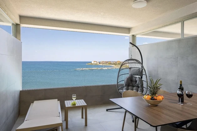 Pag, Povljana, 1. linia brzegowa, umeblowane studio, 45,93 m²